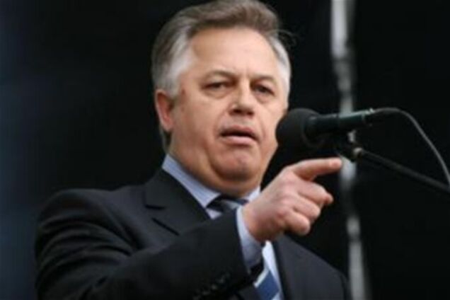 Симоненко: Тимошенко знущається над країною, відмовляючись відвідати суд