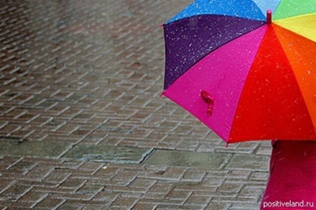 На 8 Березня погода подарує українкам дощі