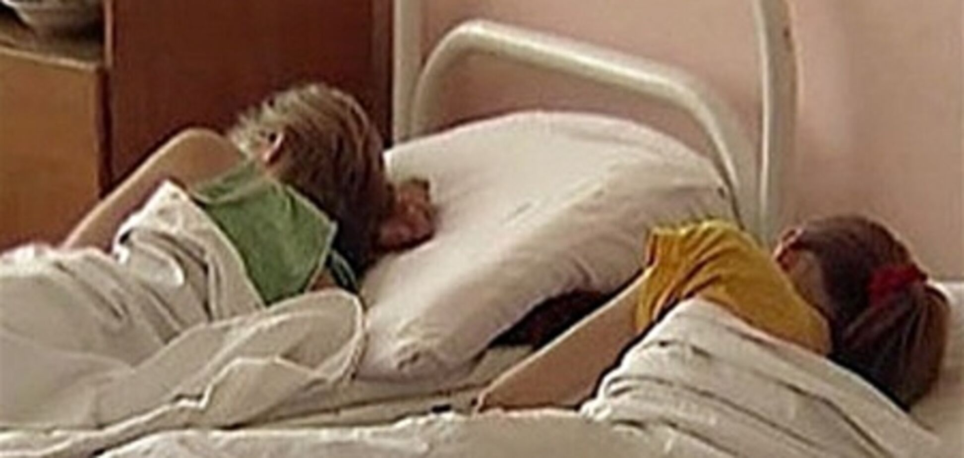 В Крыму три шестилетние девочки отравились странными таблетками