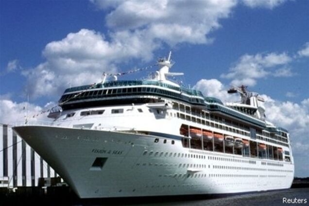 Більше 100 осіб заразилися вірусом на круїзному лайнері