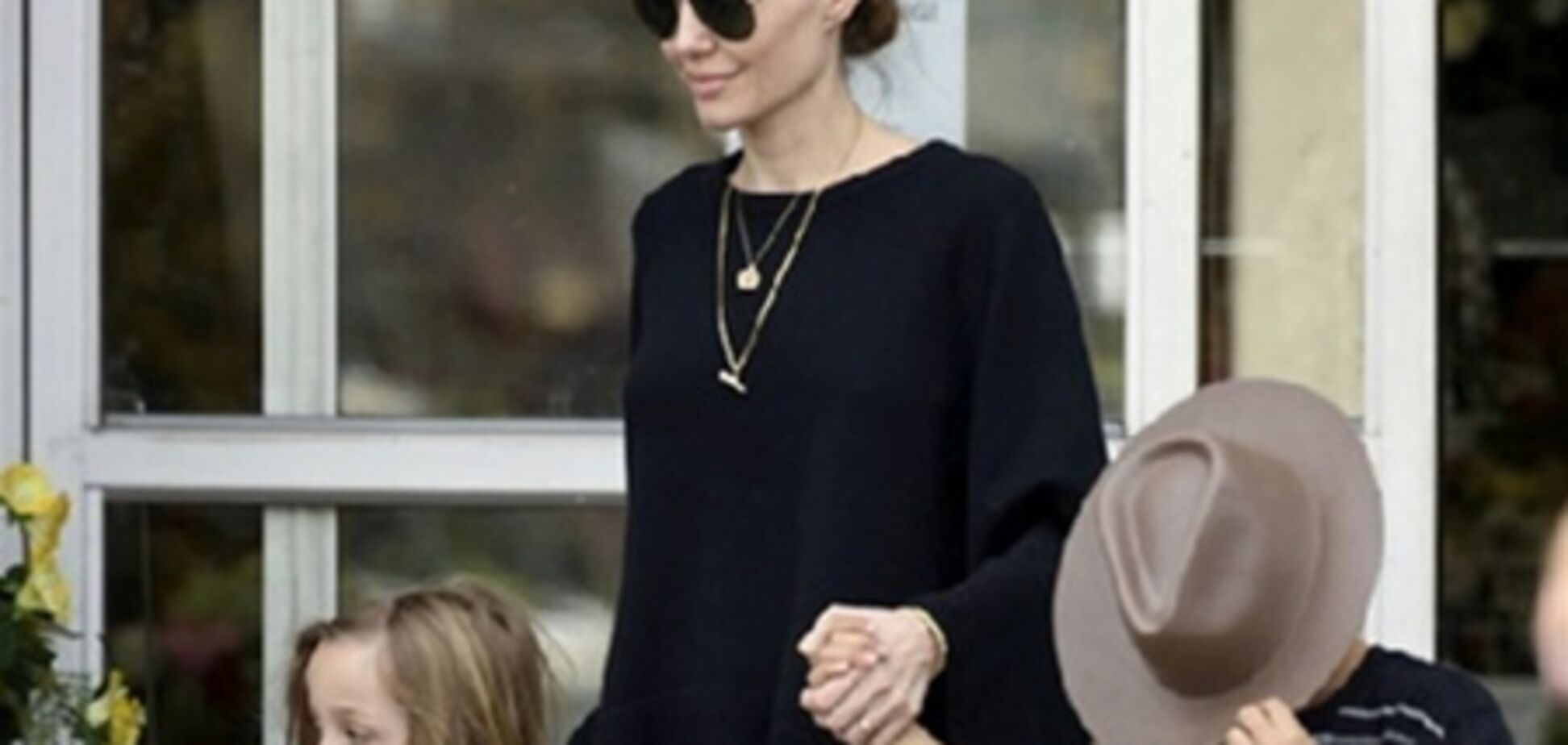 Джоли и Питт знают, чем удивить детей на праздник. Фото