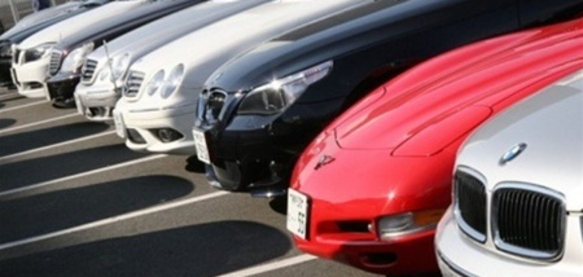 Украина может сократить действие спецпошлины на авто