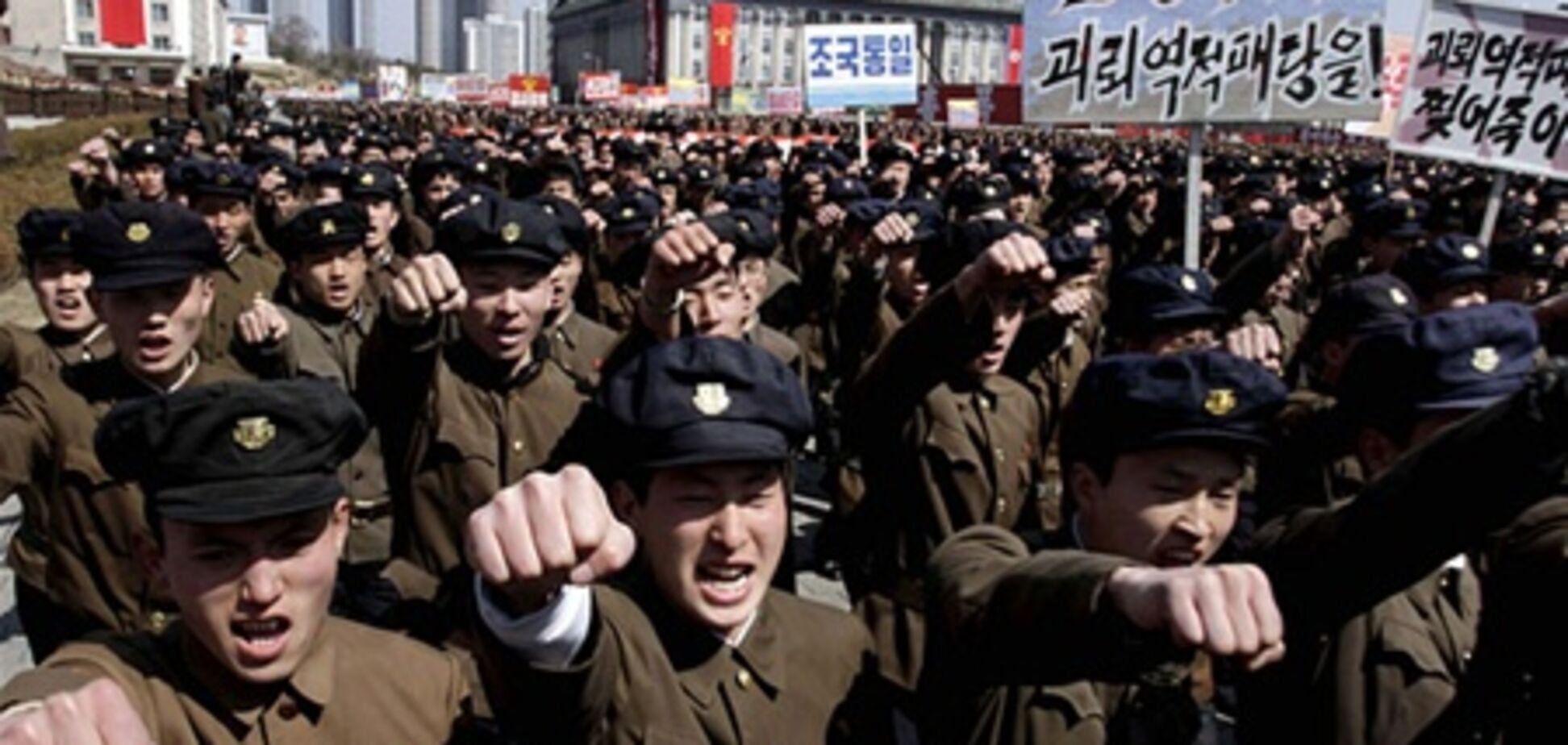 ЄС запевняє КНДР, що Південна Корея не планує воювати