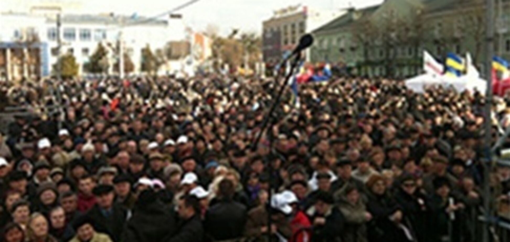 У Рівному зібралися 1,1 тис. опозиційних повстанців - міліція