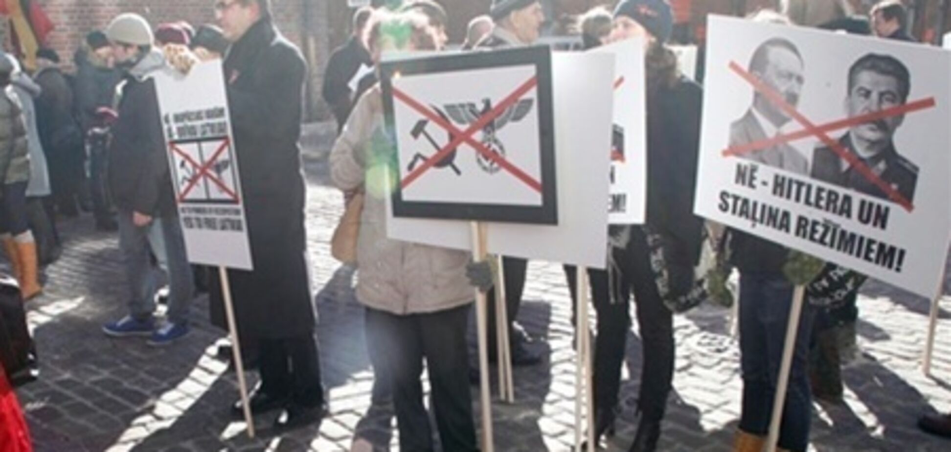 У Латвії до 9 травня заборонять символи СРСР