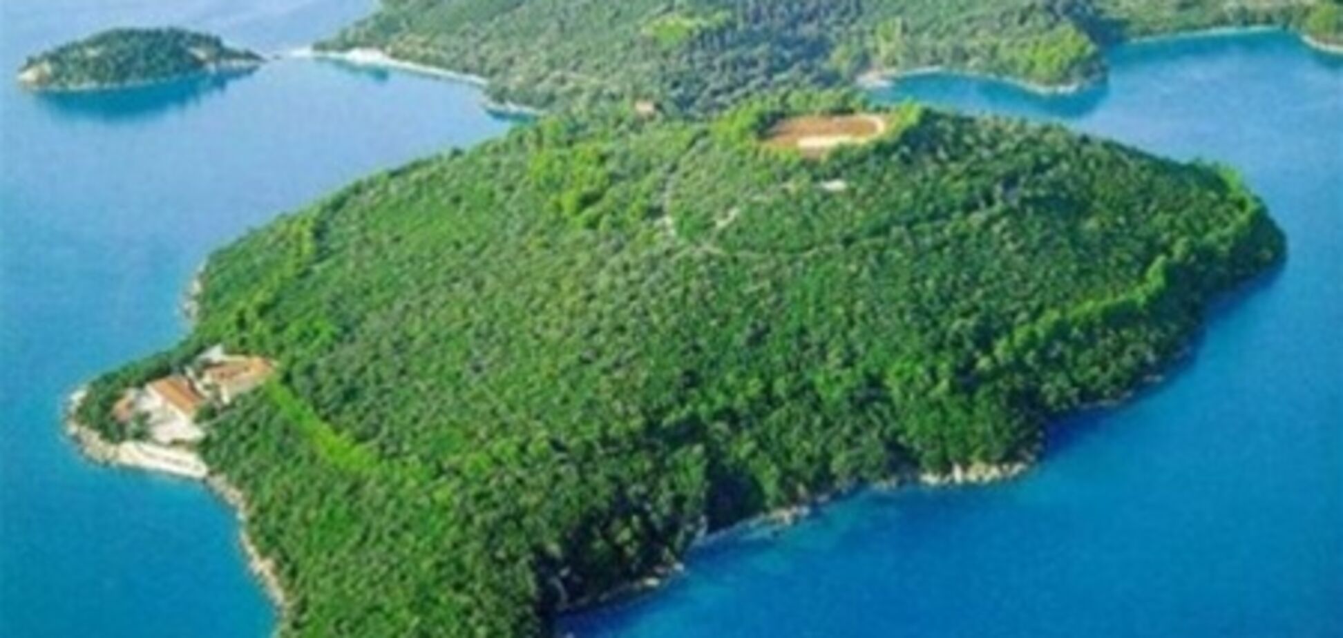 Олигарх из России купил остров Онассиса