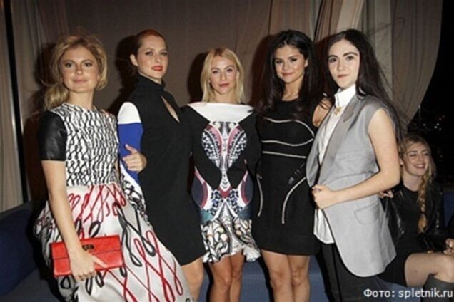 Модные звезды посетили British Fashion Council. Фото