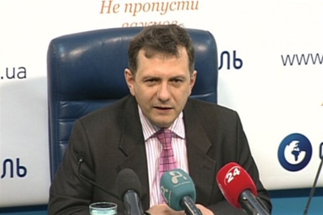 Отменив спецпенсии, можно сэкономить $1 млрд - экономист