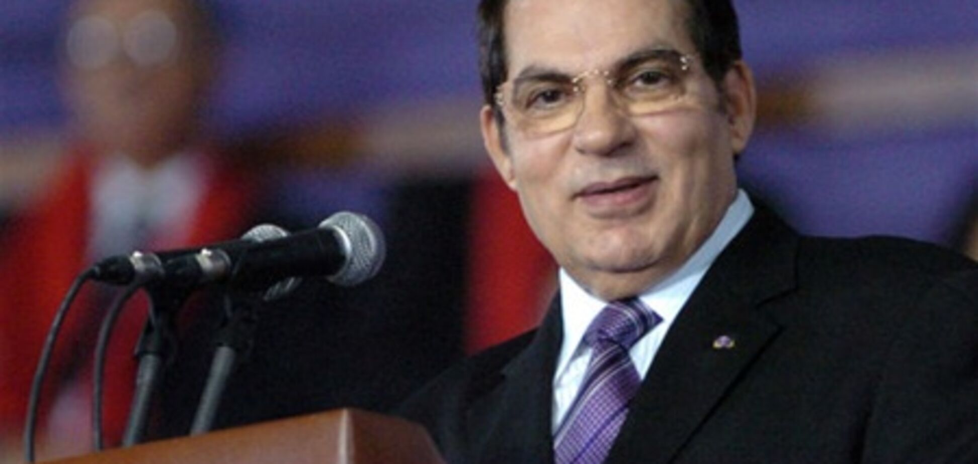 Тунис получил $29 млн со счетов свергнутого президента
