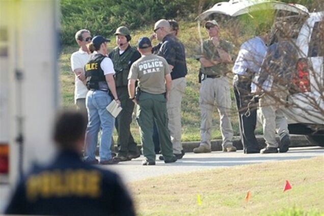 В США неизвестный вызвал пожарных и захватил их в заложники