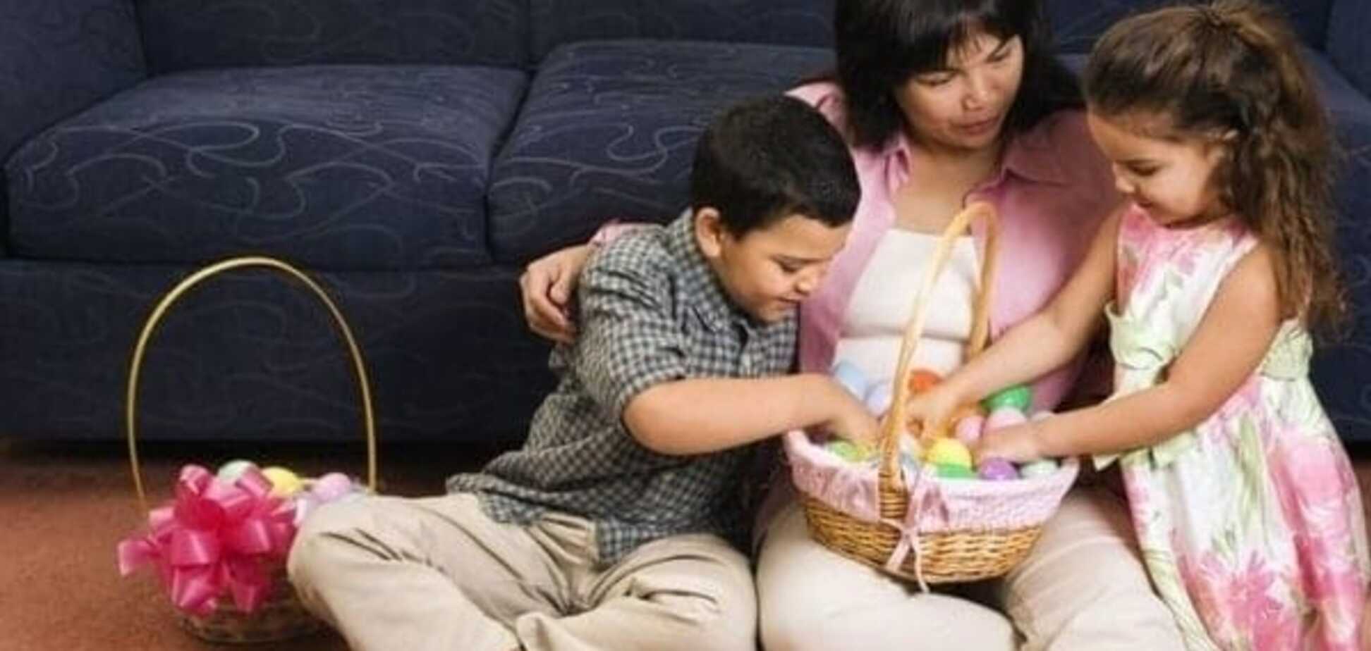Веселые игры для братьев и сестер на Пасху