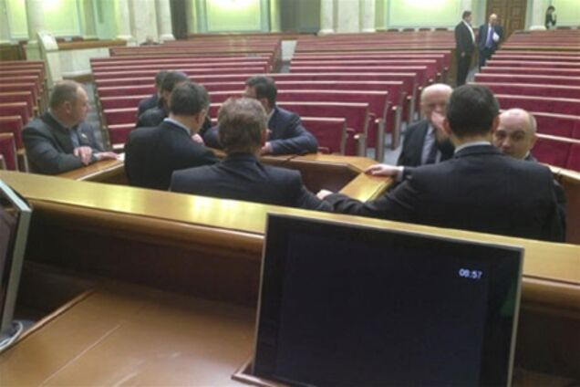 Суд о блокировании ВР перенесли на 10 мая