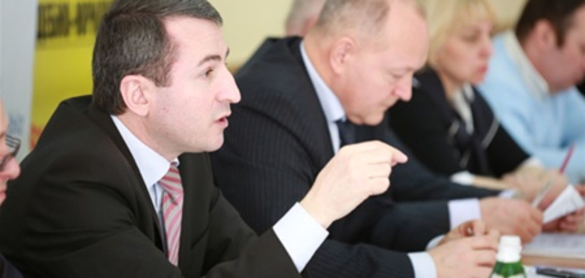 Пресс-клуб 'Закон&Бизнес': отмена лицензирования чревата хаосом