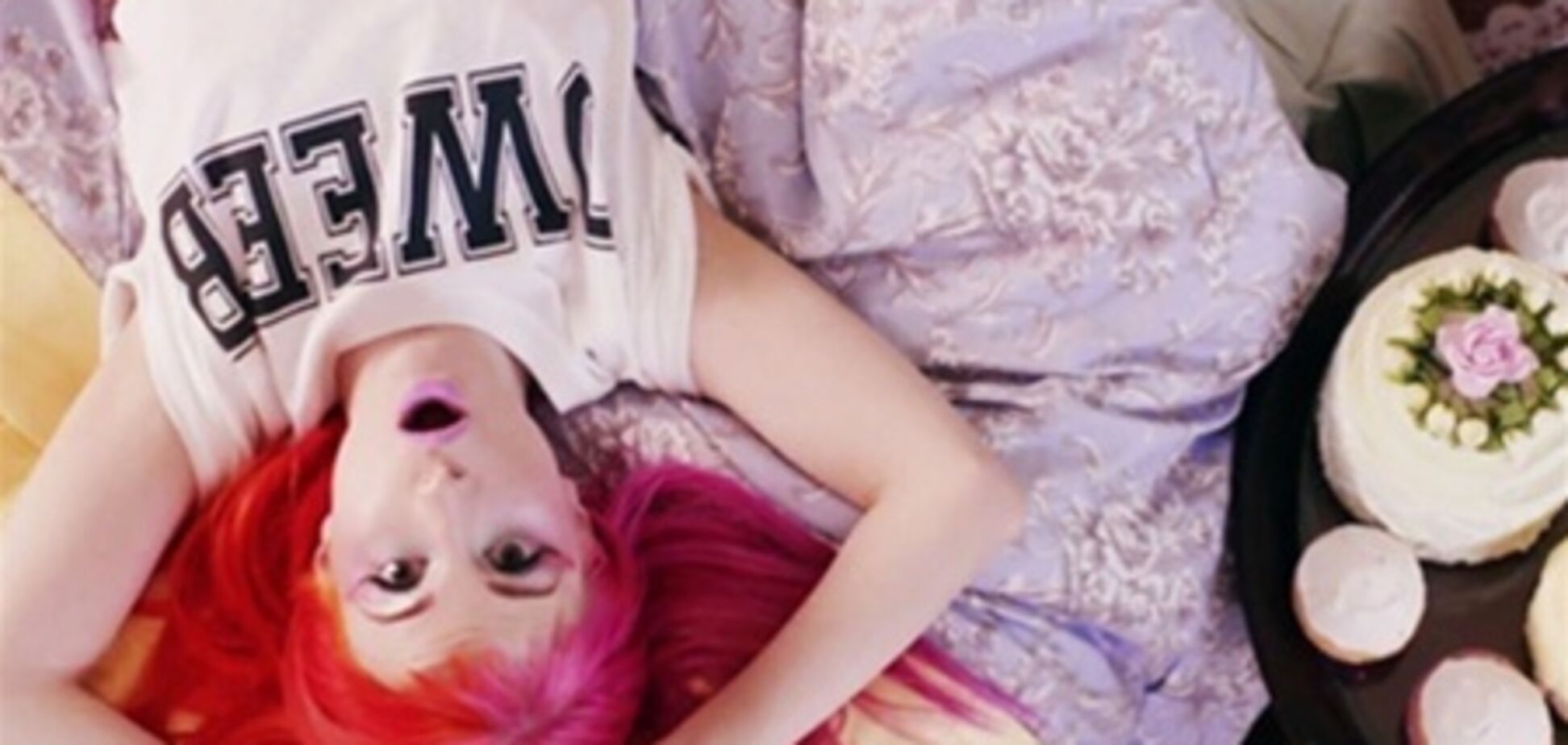 Paramore клип Still Into You. Видео