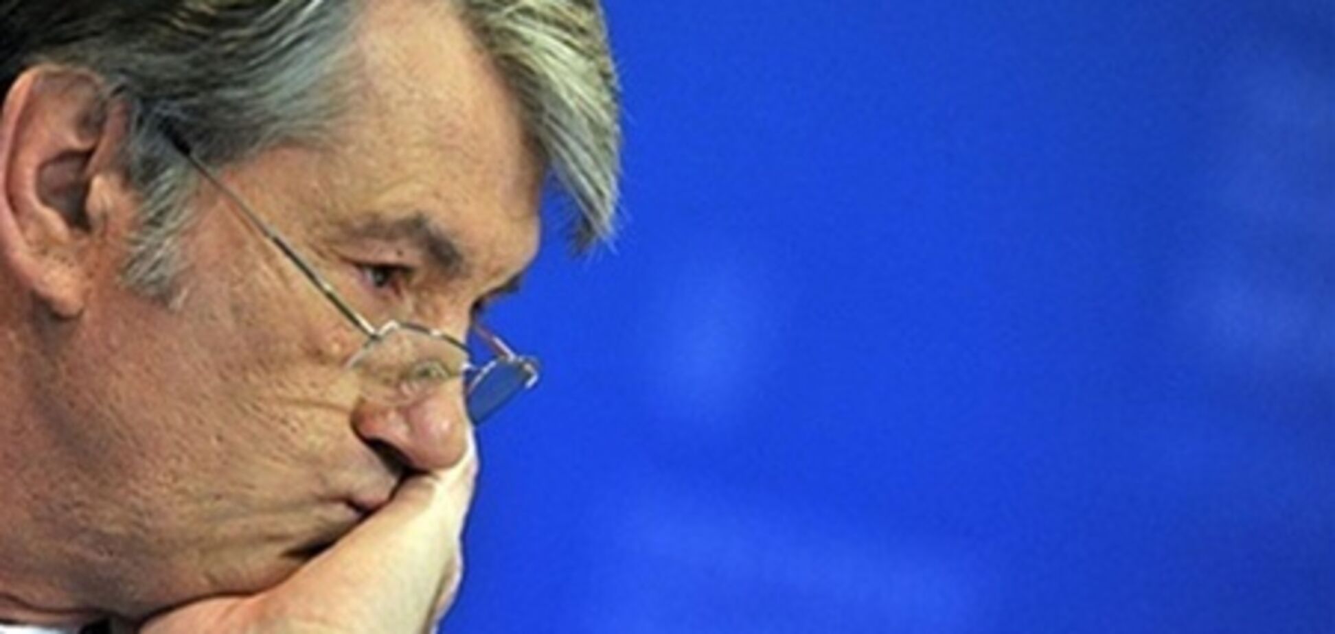Ющенко грозит уголовное дело из-за награждения Бандеры