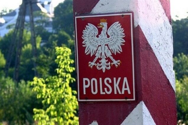 Польша сократила выдачу виз украинцам на 15%