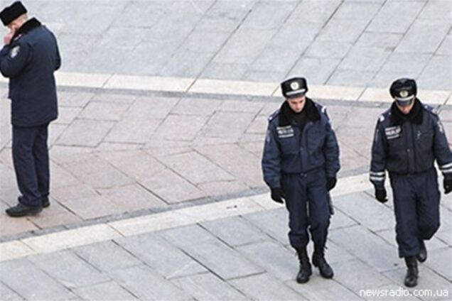 На вокзале в Харькове оппозиционеров встречали 50 милиционеров с собаками