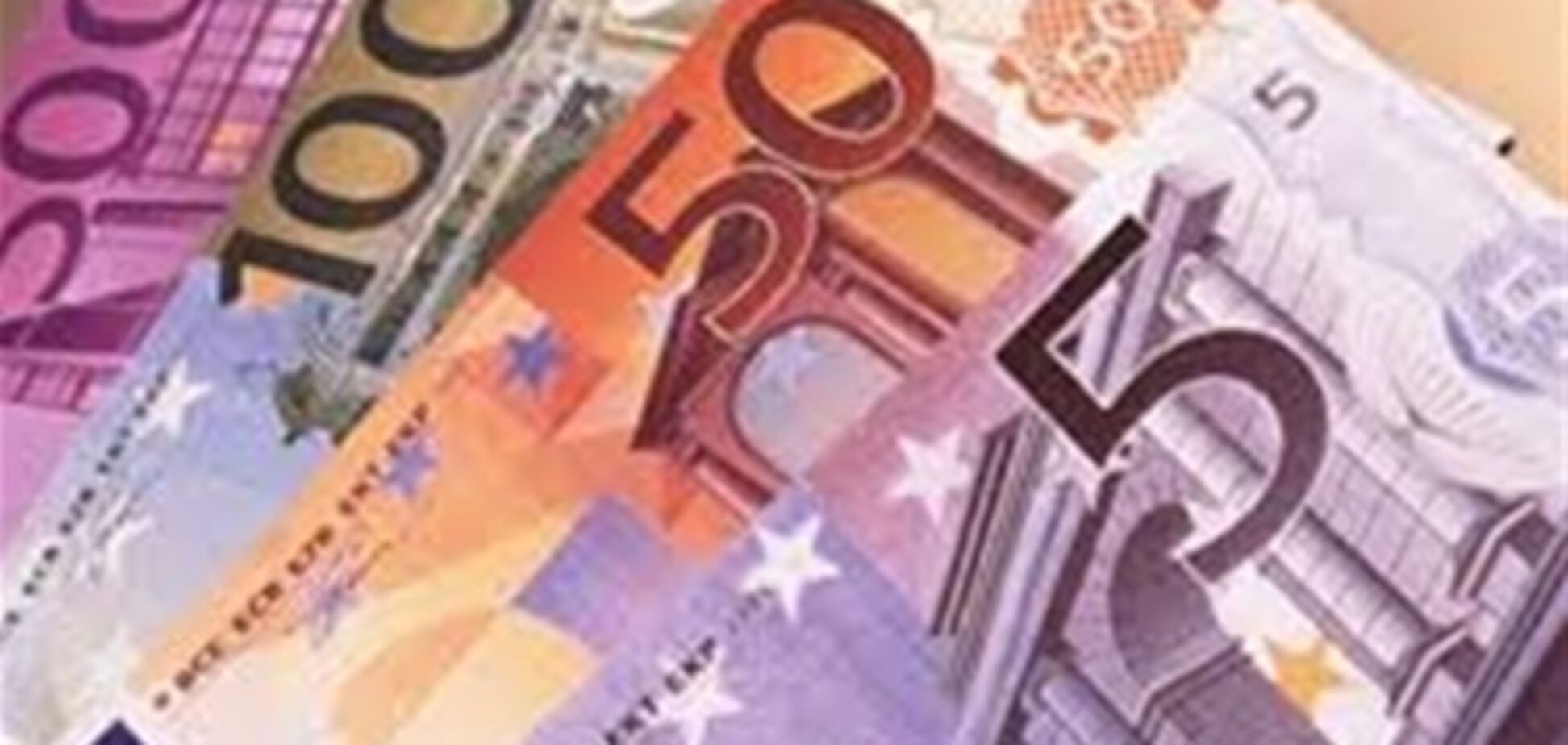 Евро продолжил снижение на межбанке, 12 апреля 2013