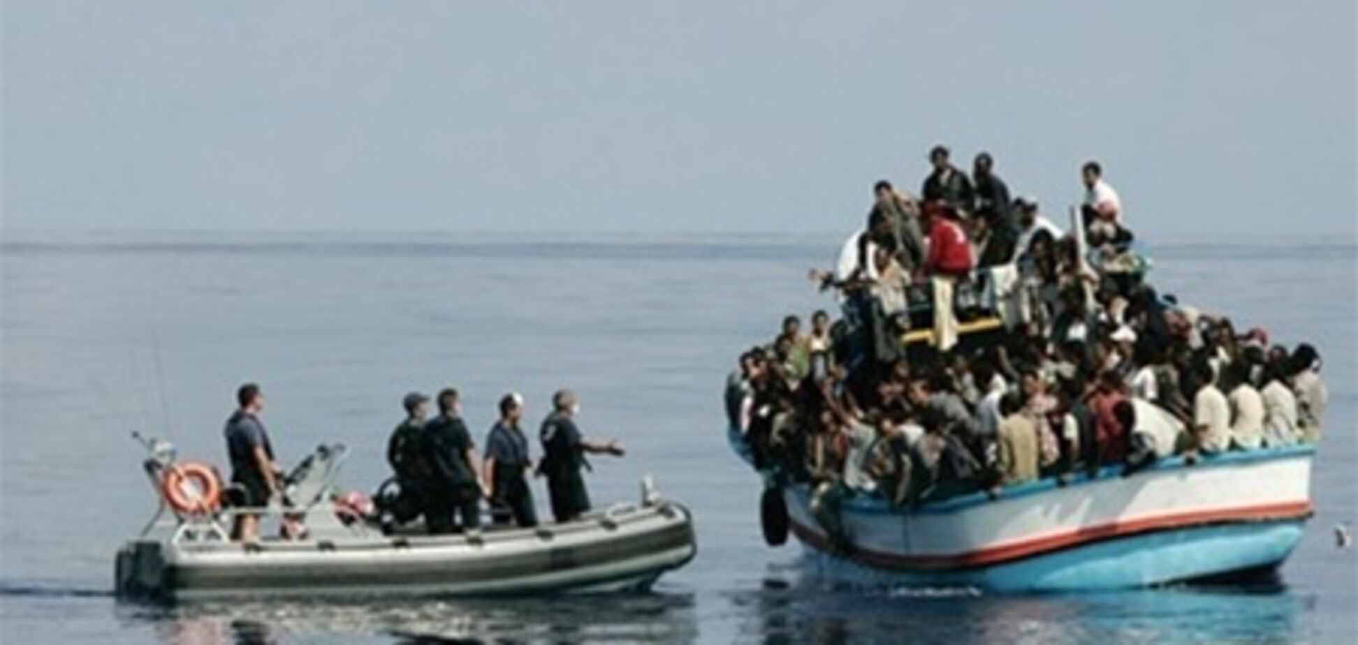 У Индонезии затонуло судно с 72 афганскими нелегалами