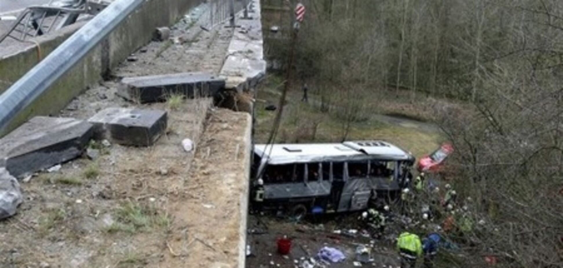 Полиция Бельгии пока не подтверждает, что в разбившемся автобусе были украинцы