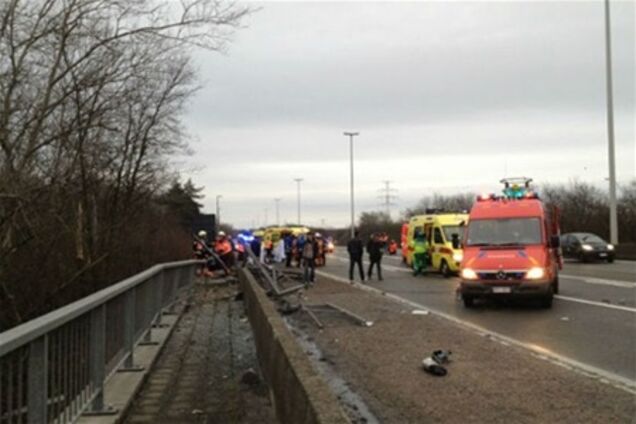 МЧС РФ: в ДТП в Бельгии погибли только взрослые, дети - живы