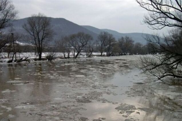 В Украине остаются затопленными 82 населенных пункта