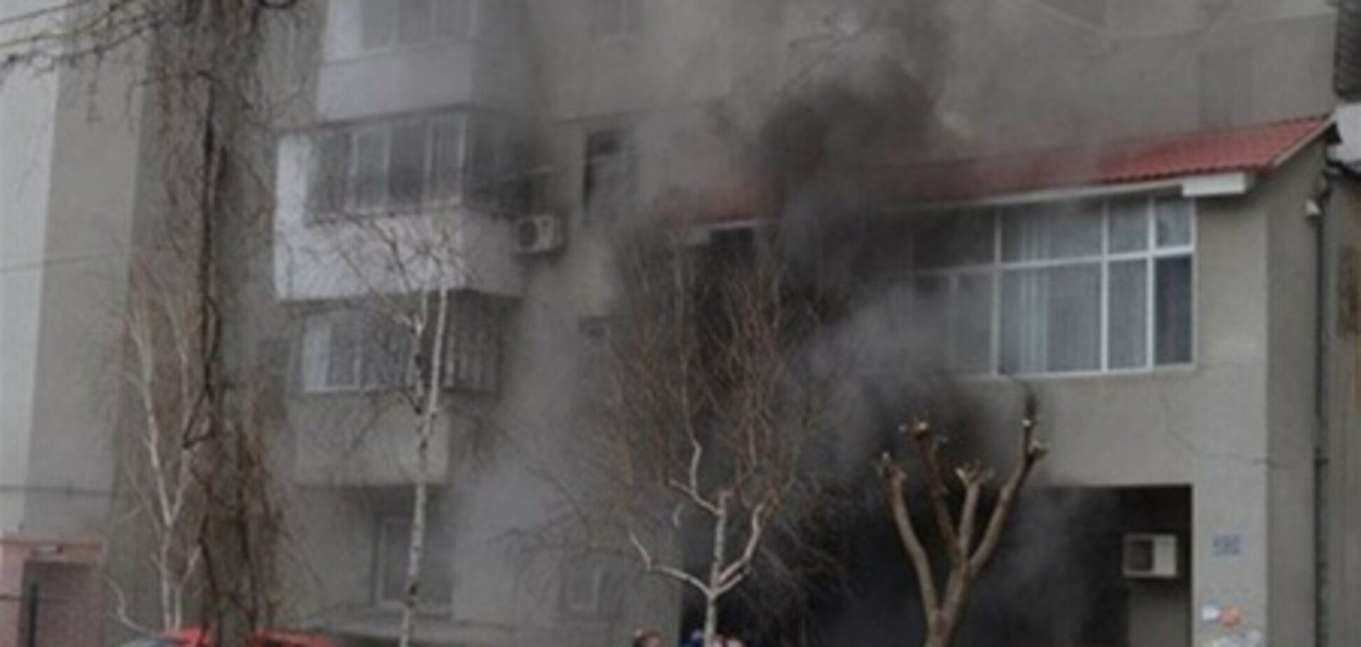 В Одессе загорелась пристройка к банку