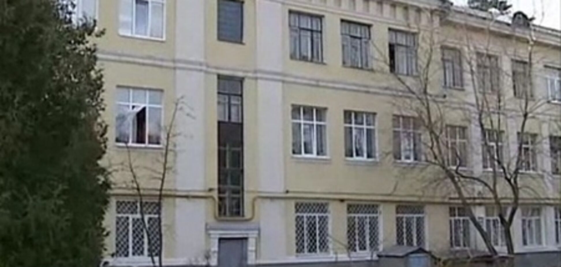В киевской гимназии учительница избила школьника