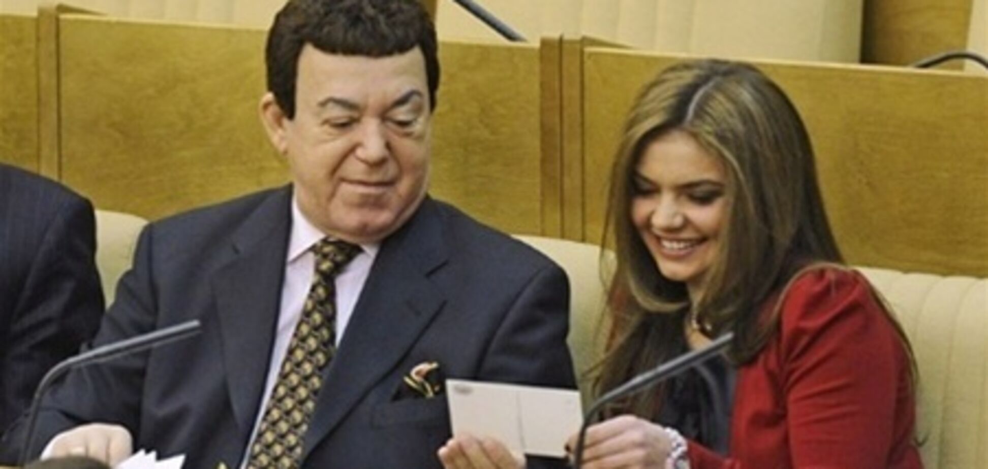 Кобзон стал самым богатым 'звездным' депутатом Госдумы