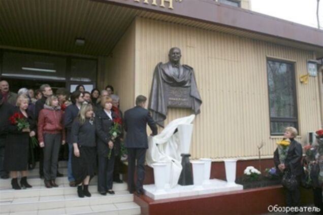 Мозговая, Ткаченко и Ноябрев почтили память Воронина. Фото