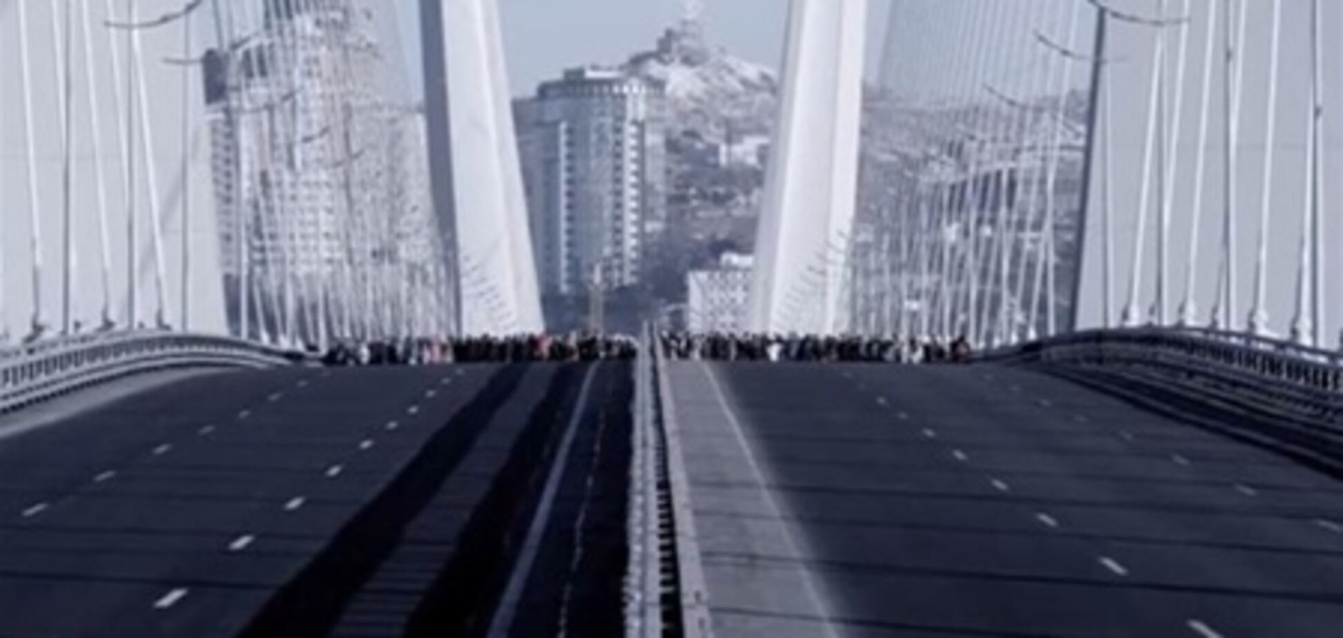 Мумий Тролль клип 'Четвертый Троллейбус'. Видео