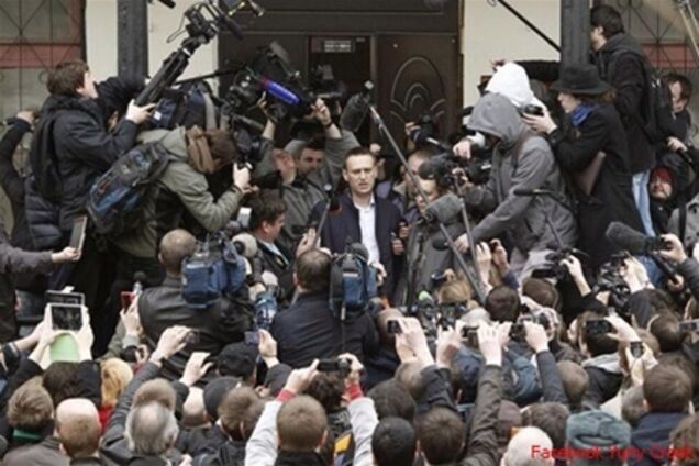 Суд отложил на неделю слушания по делу Навального