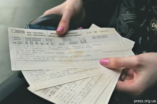 Украинцы раскупили все ж/д билеты на майские праздники