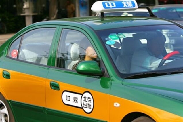 Туристам в Китае придется заплатить за такси в два раза больше