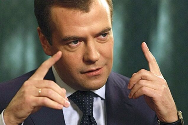 Медведев хочет привлечь за 5 лет $350 млрд инвестиций