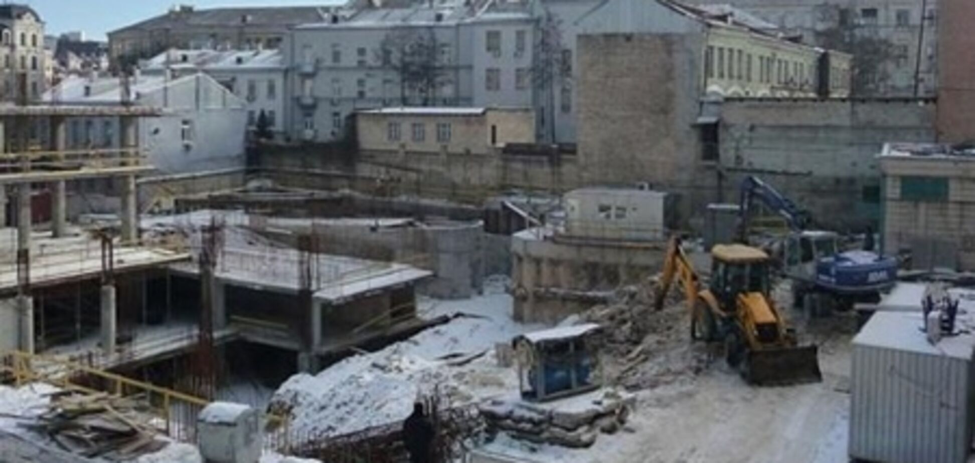 Янукович: необходимо запретить строительство возле Софии Киевской