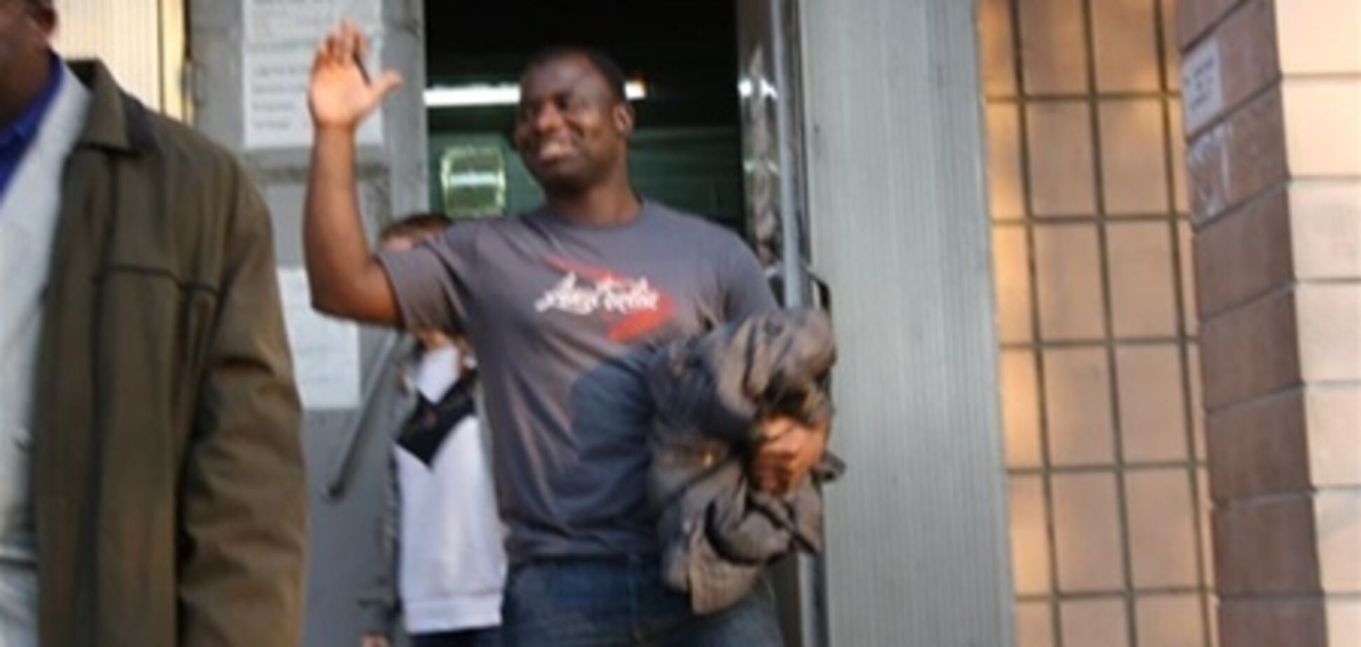 У Луганську випустили нігерійця, якому загрожує довічне