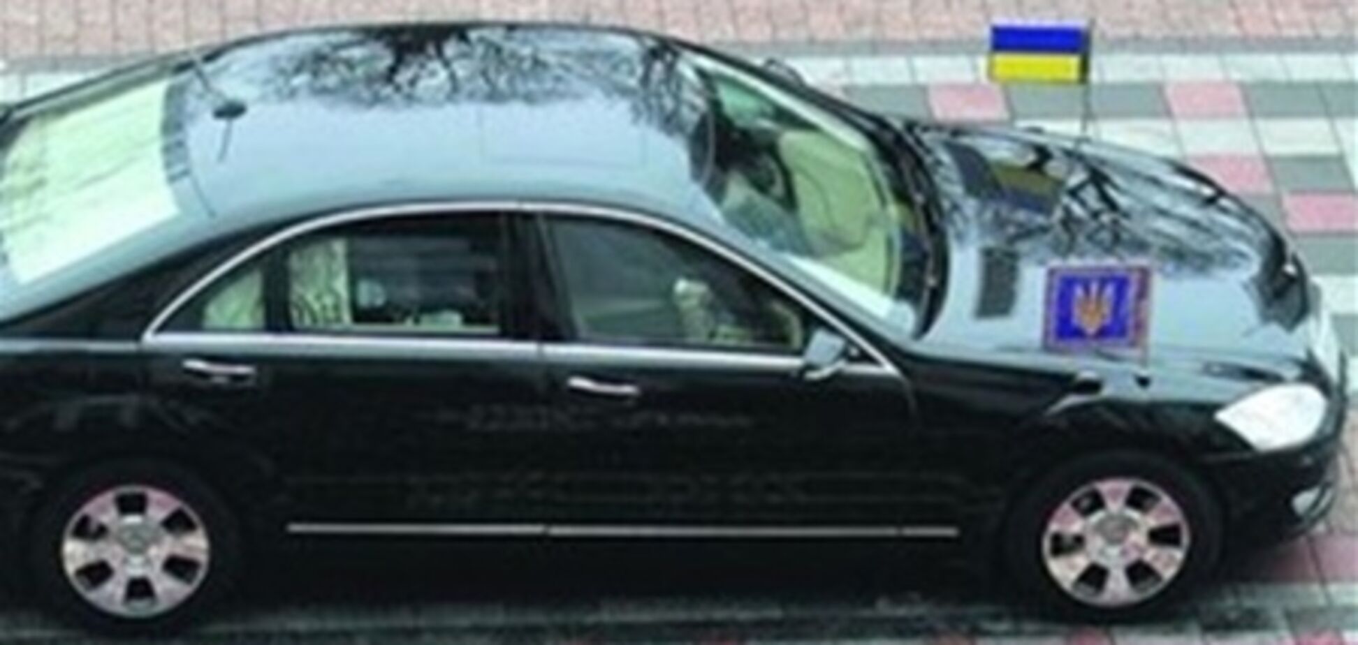 В Кабмине купили автомобильные шины по 23 000 грн/шт.