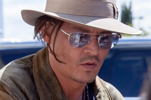 Джонни Депп и его дырки