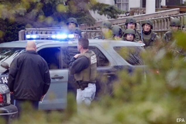 Полиция окружила дом, где укрылся бостонский террорист