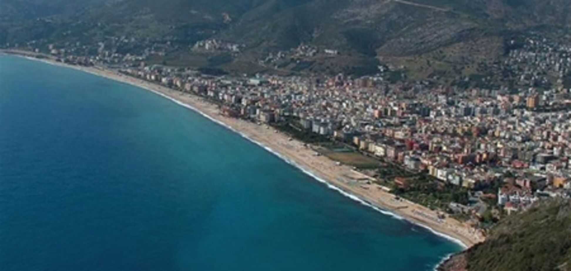 Туристу светит 12 лет тюрьмы за сбор камней на побережье Анталии  