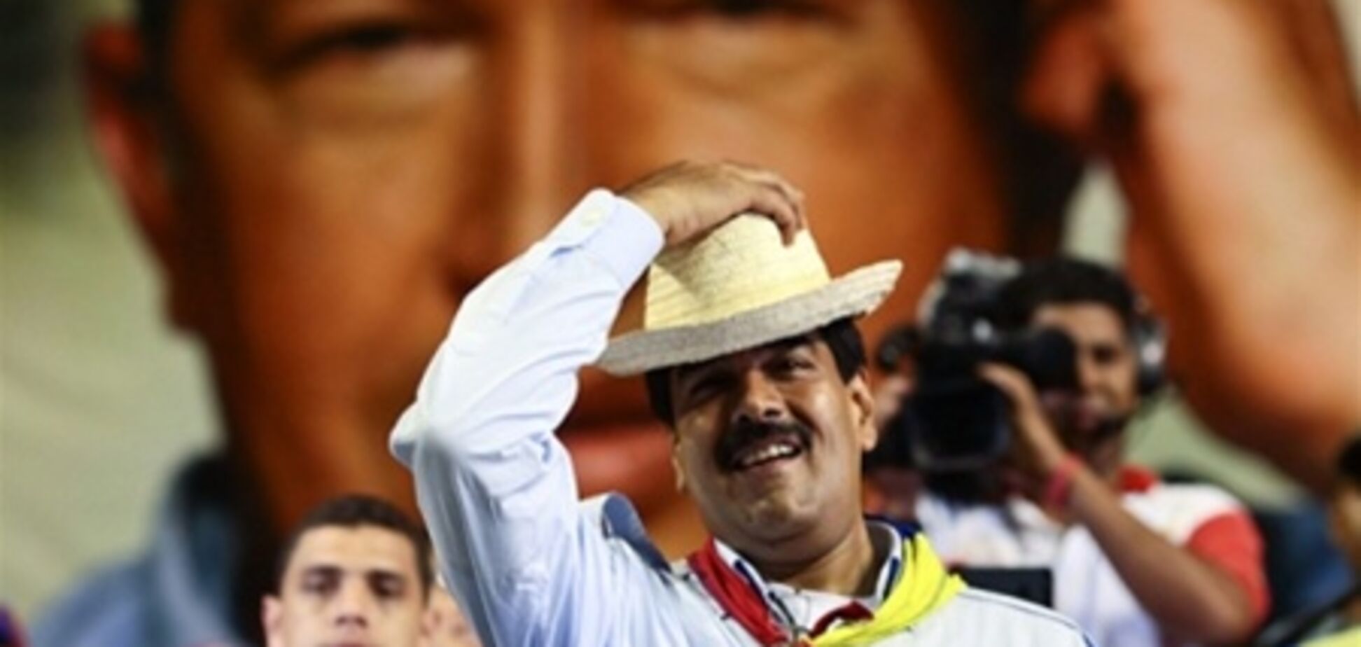 Чавес у вигляді птаха благословив свого наступника на участь у виборах