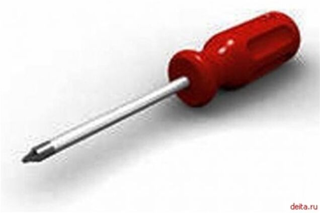 В Ужгороді колишній зек з викруткою напав на журналістку