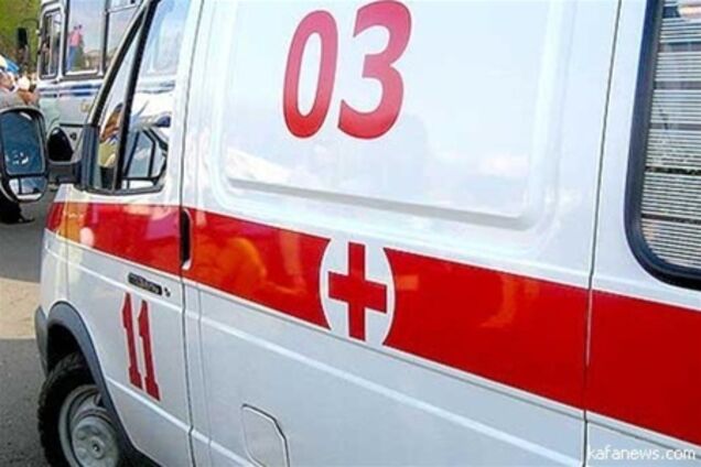 5-летняя девочка получила серьезные травмы, упав со второго этажа