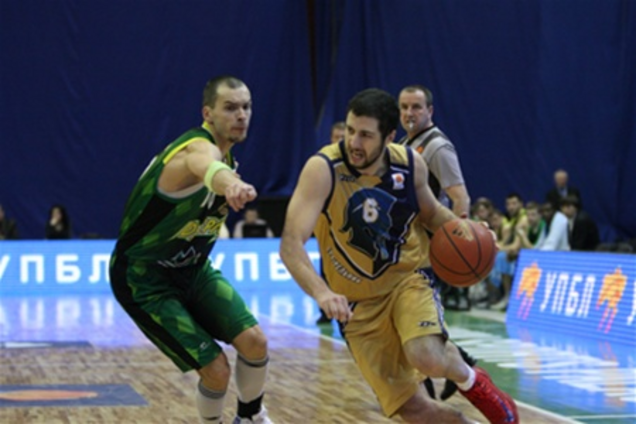 Суперлига. 'Будивельник' дожал 'Говерлу' и вышел в полуфинал плей-офф