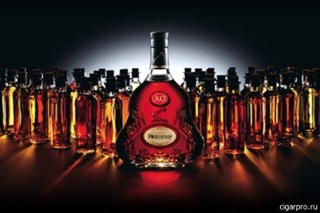 Донецкого милиционера уволили за перевозку коньяка