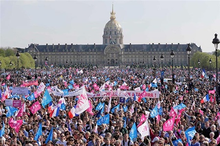 В Париже 270 тыс. человек митинговали против однополых браков