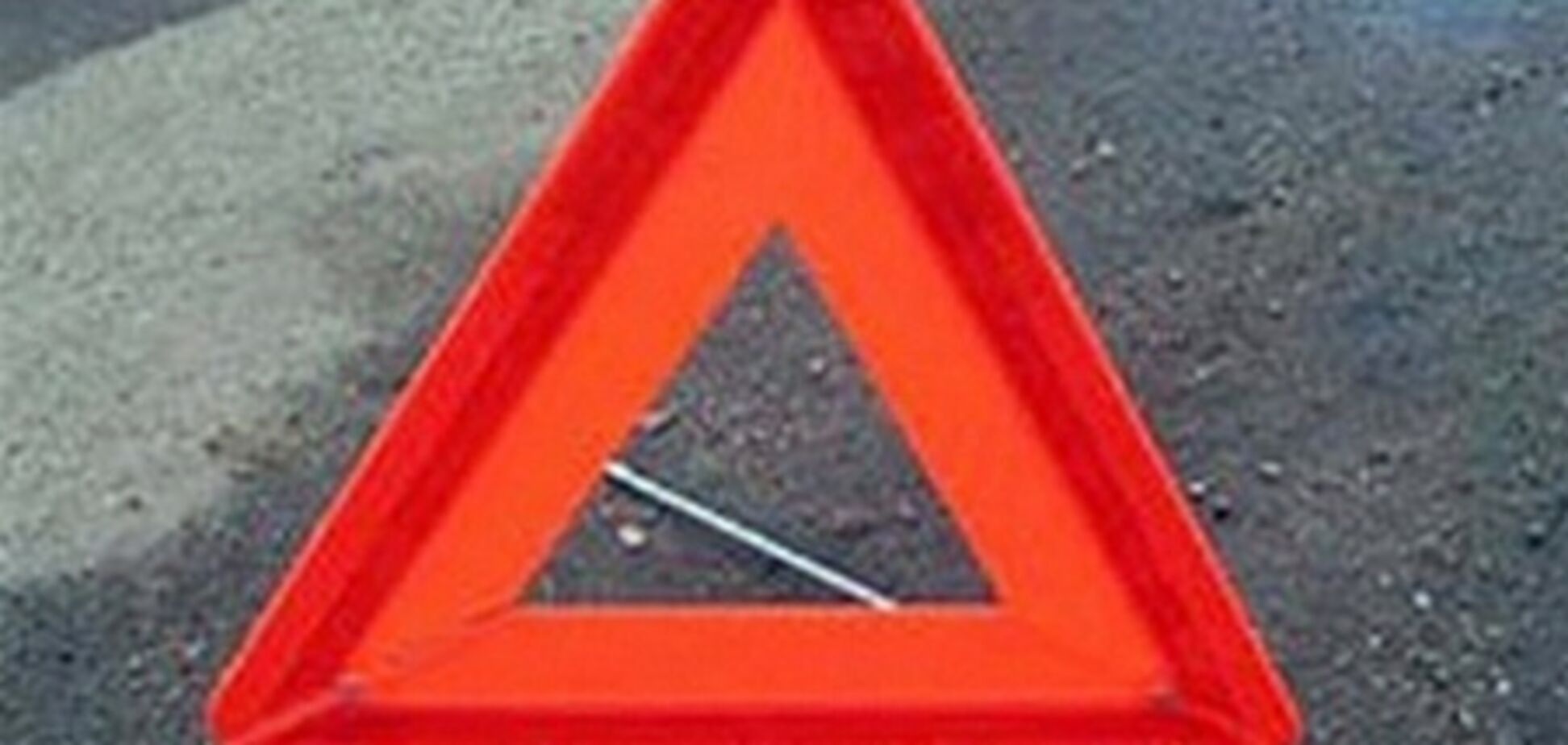 На Тернопольщине 'девятка' въехала в автобус с детьми