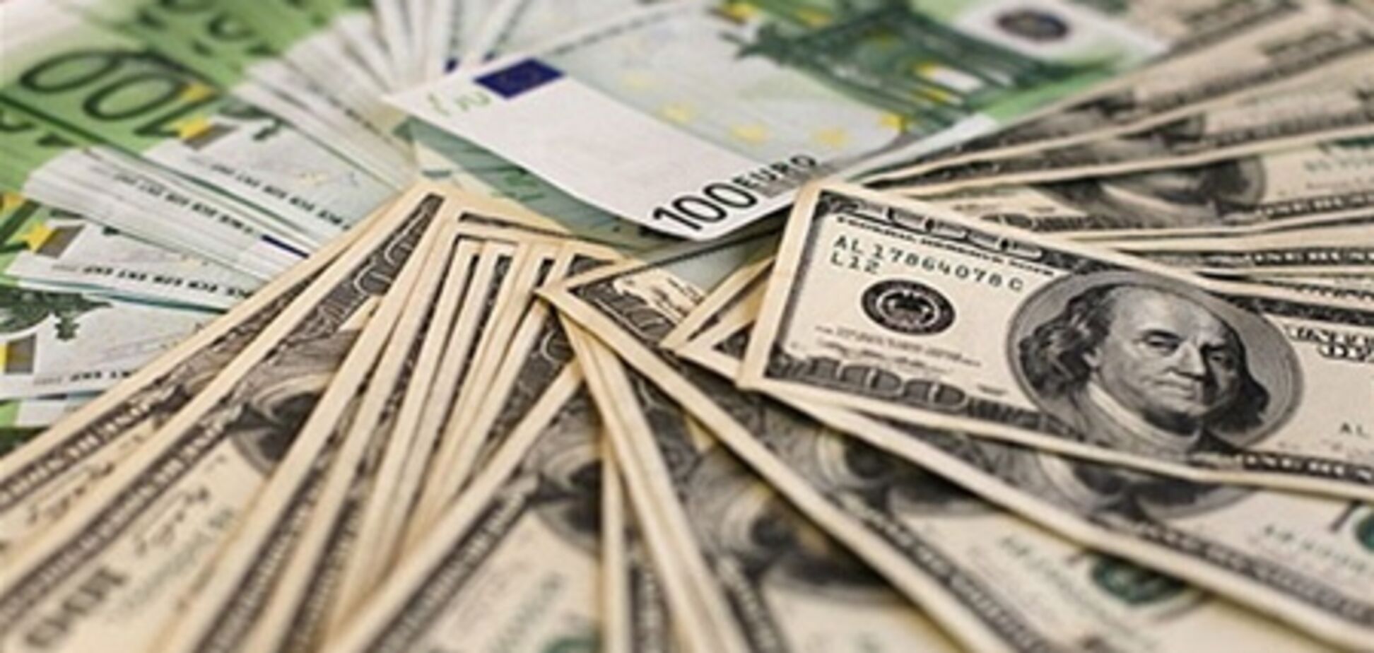 Эксперты: доллар на этой неделе будет стабилен