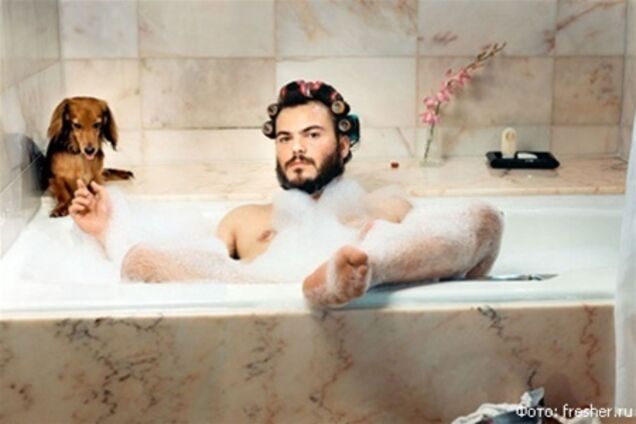 Шоллер уговаривает звезд проявить самоиронию. Фото